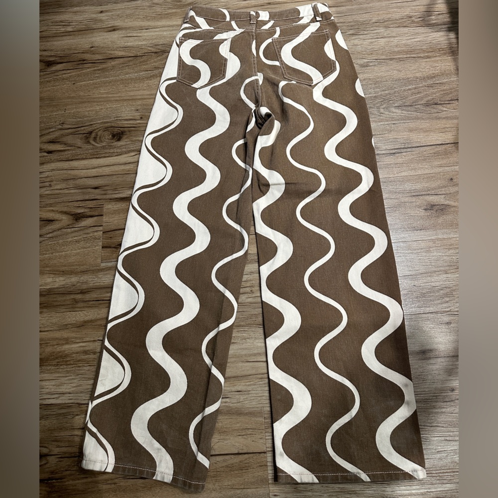 Adika jeans cream and brown wavy print